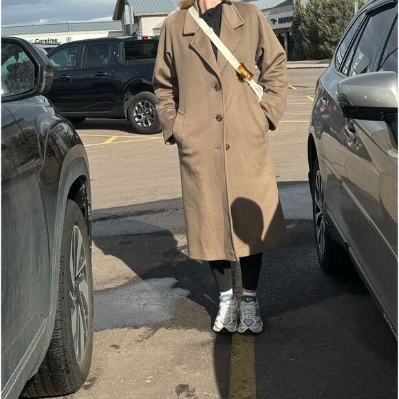 Vintage Classic Oversized Longline Wool Coat Sz 10 in Mocha Tan Color - Picture 1 of 7